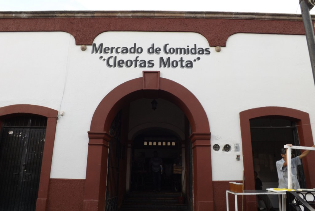 mercado-cleofas-mota-tequila